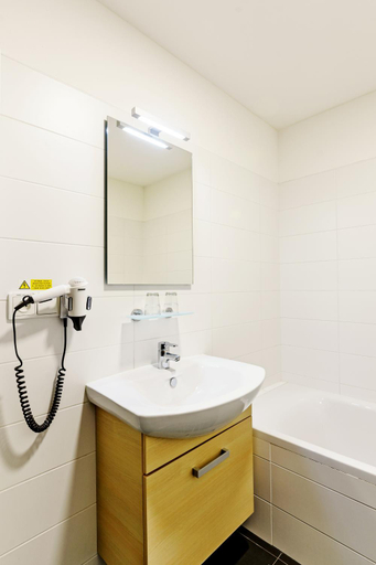 Bathroom 3, eFi Palace Hotel, Brno