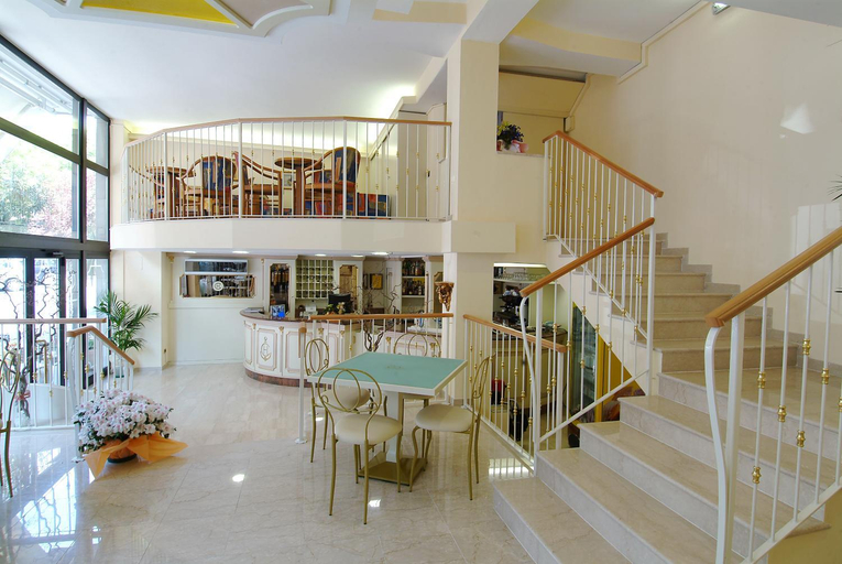 Public Area 2, Hotel Ristorante Commercio, Brescia