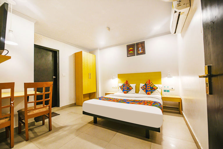 Bedroom 1, Fabhotel One, Gautam Buddha Nagar