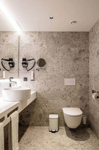 Bathroom 4, Hotel Le Parc, Wiener Neustadt