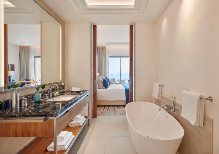 Bathroom 14