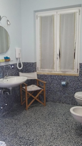 Bathroom, VILLA FLORA ARGENTARIO, Grosseto