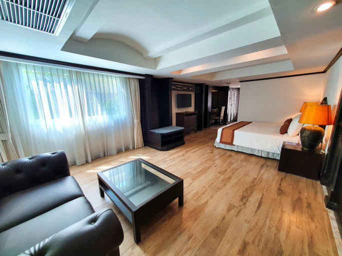 Bedroom 13