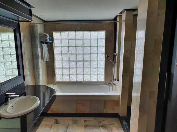 Bathroom 6