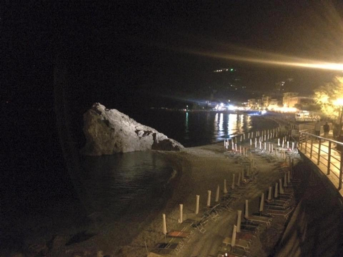Others 4, Appartamento Jolie - Vicino alle spiagge con AC, La Spezia