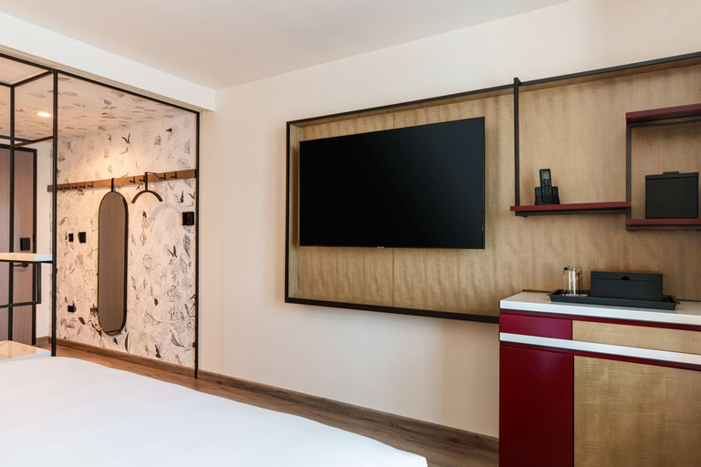 Bedroom 12