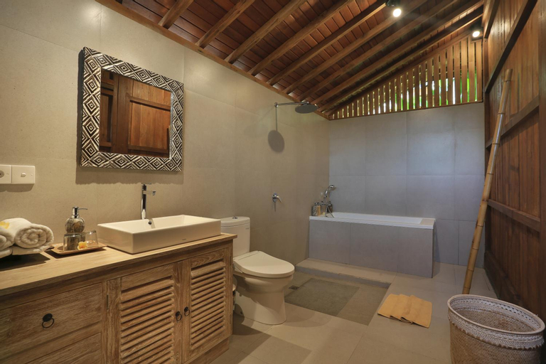 Bathroom 5