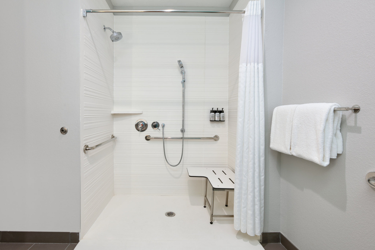 Bathroom 5, avid hotel AUSTIN � TECH RIDGE by IHG, Travis