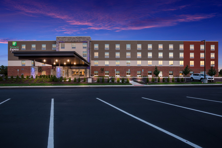 Exterior & Views 2, Holiday Inn Express & Suites CHICAGO - HOFFMAN ESTATES by IHG, Cook