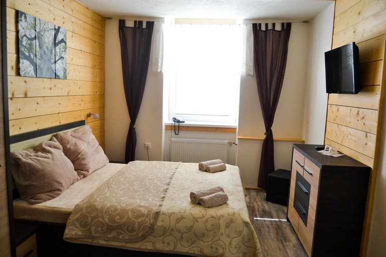 Bedroom 3, Hotel Krakonos, Semily