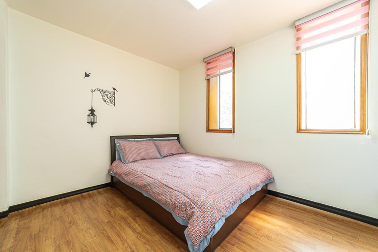 Bedroom 2, Hooni Guest House & Motel, Gurye