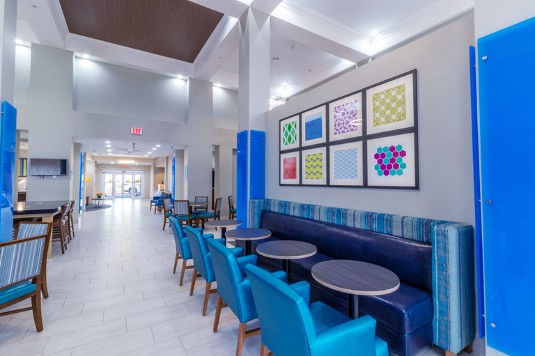 Food & Drinks 5, Holiday Inn Express & Suites CRESTVIEW SOUTH I-10 by IHG, Okaloosa