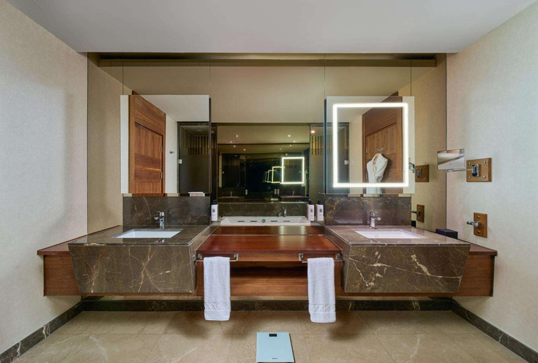 Bathroom 26