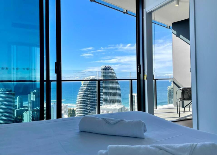Brand new luxury OceanView 2beds apt 40F, Gold Coast