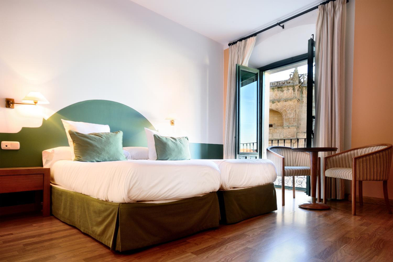 Bedroom 2, HOTEL AHC PALACIO CORIA, Cáceres