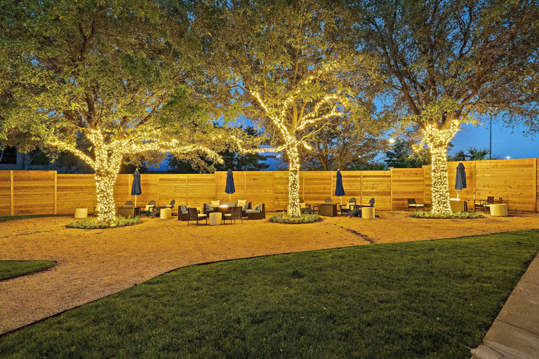 Exterior & Views 1, Hilton College Station & Conference Center, Brazos
