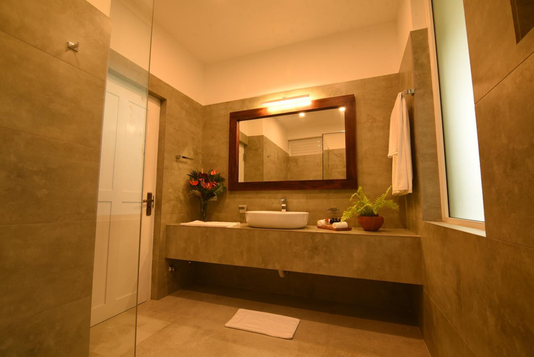 Bathroom 3, Tip Top Boutique hotel, Ella