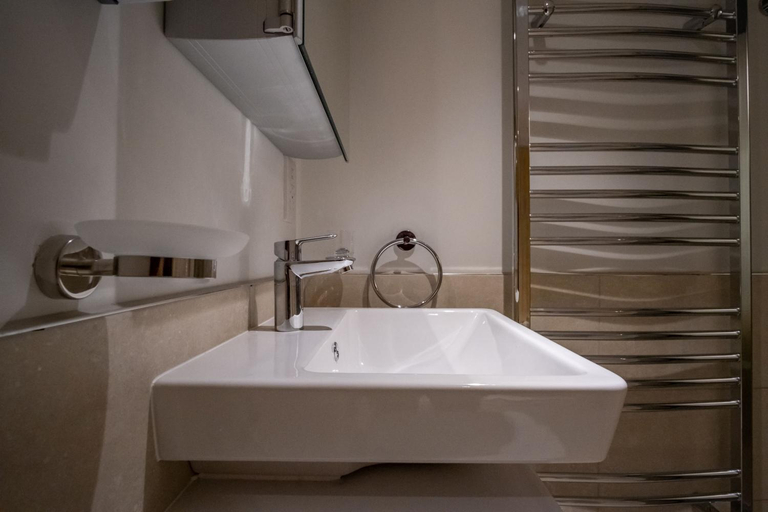 Bathroom 2, Magnolia House, Rye, East Sussex