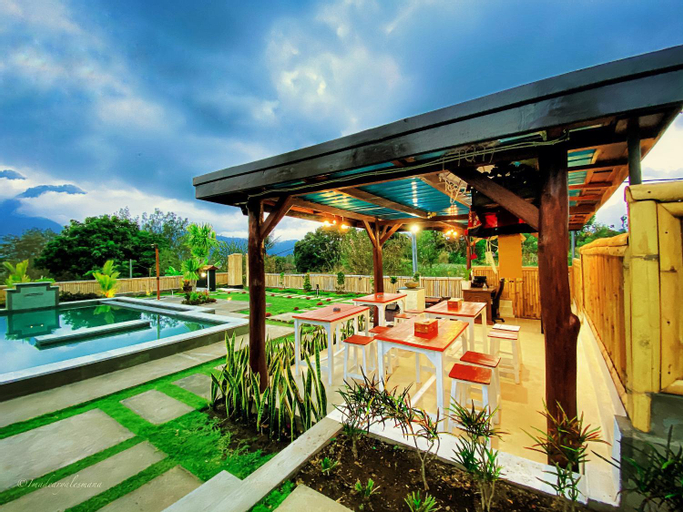 Swimming Pool 2