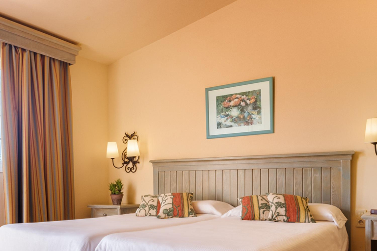 Bedroom 2, Hotel Royal Suite, Las Palmas