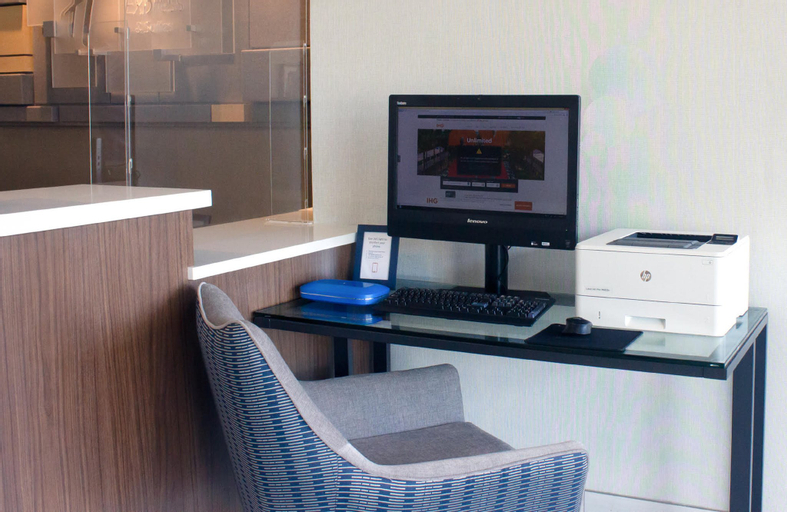 Holiday Inn Express & Suites Boston - Cambridge, Middlesex