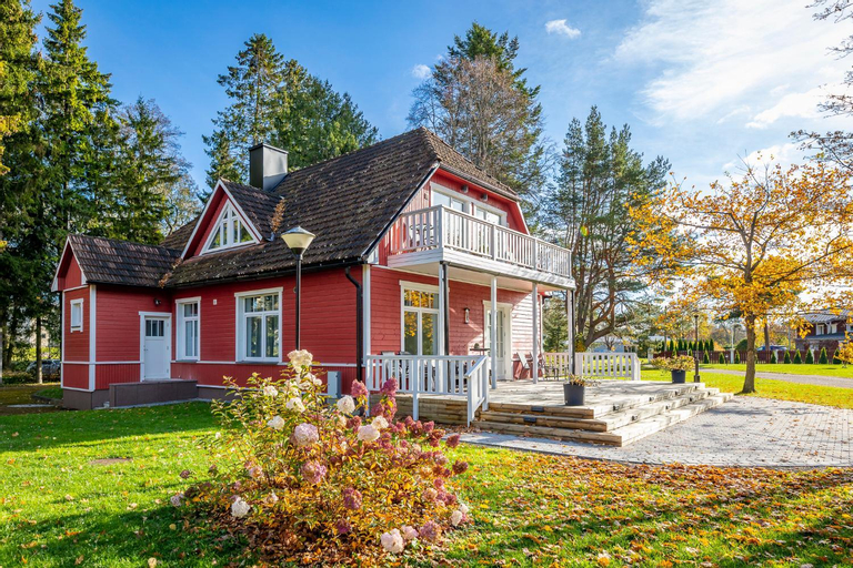 Tiismani Villa, Kärdla