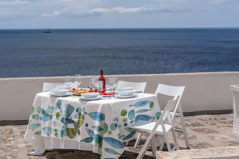 Food & Drinks 3, Villa Valletta 1 & 2, Lecce