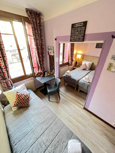 Bedroom 2, Hotel Du Cheval Blanc Barcelonnette, Alpes-de-Haute-Provence