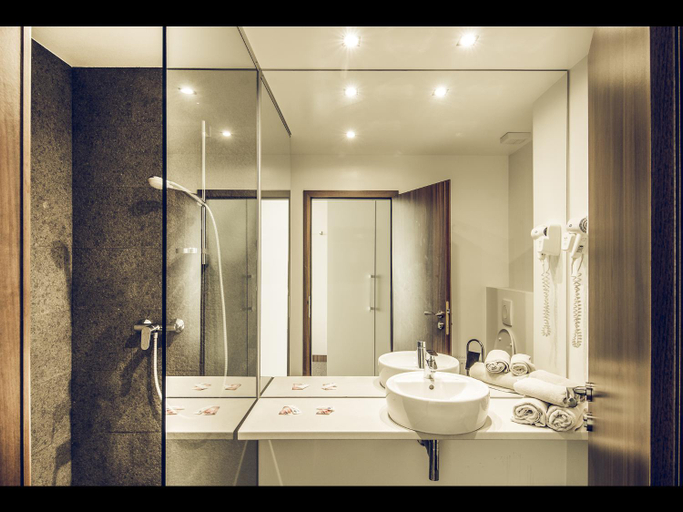 Bathroom, Hotel Oscar, Campina