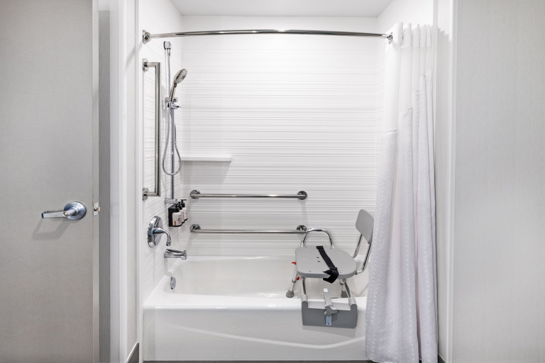 Bathroom 4, avid hotel BENTONVILLE - ROGERS by IHG, Benton