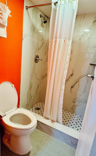 Bathroom 4, Baymont By Wyndham Salisbury Md, Wicomico