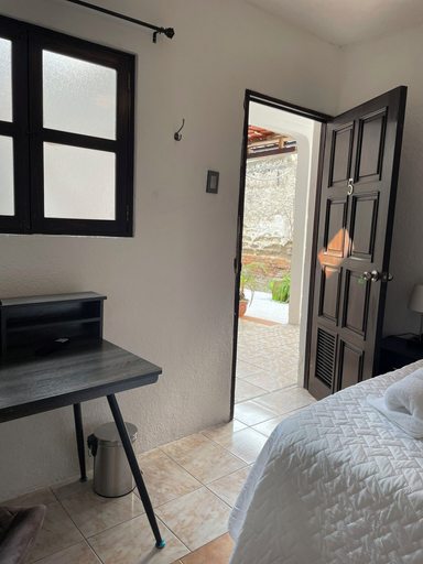 Bedroom 2, Sonnenhaus, Antigua Guatemala