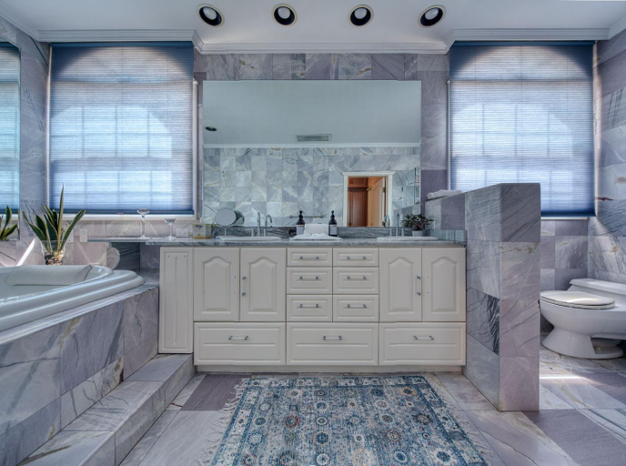 Bathroom 7