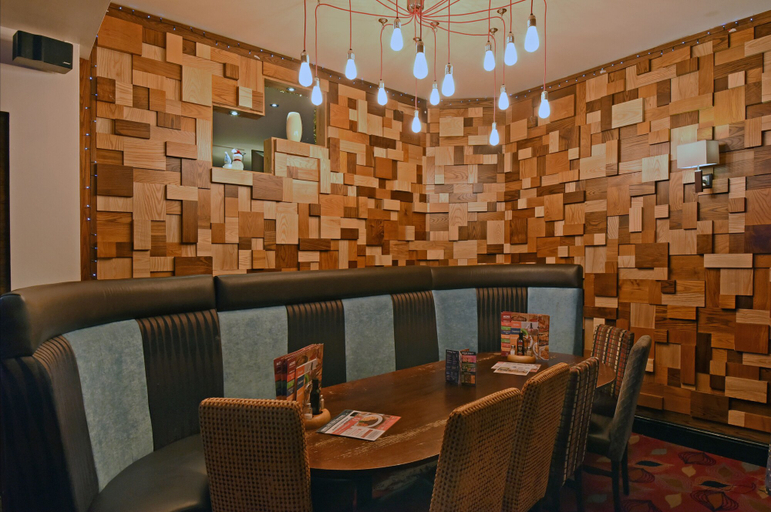 Food & Drinks 4, Royal Oak By Greene King Inns, Wirral