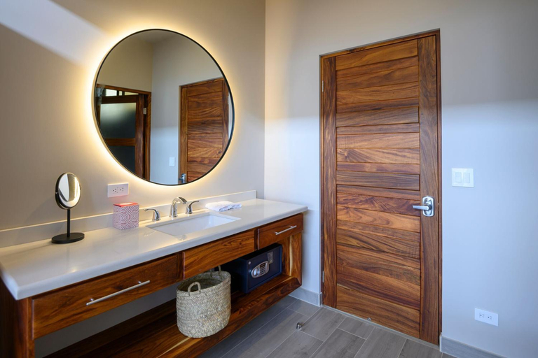 Bathroom 5, Lapazul Boutique Hotel, Aguirre