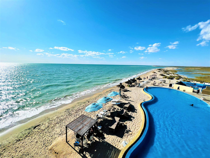 Others 5, Rocky Point - Ocean Front - King - Suites - Sleeps12 - Gated - POOLS WI-FI, Puerto Peñasco