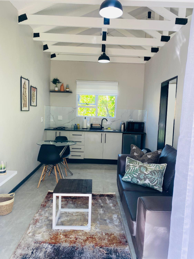 Others 2, Cozy Garden Facing Guest Suite, City of Johannesburg