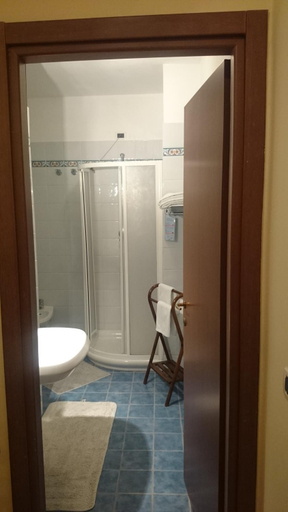 Bathroom 8