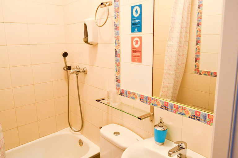 Bathroom 3, Alda Centro Leon, León
