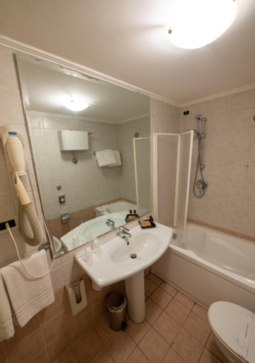 Bathroom 3