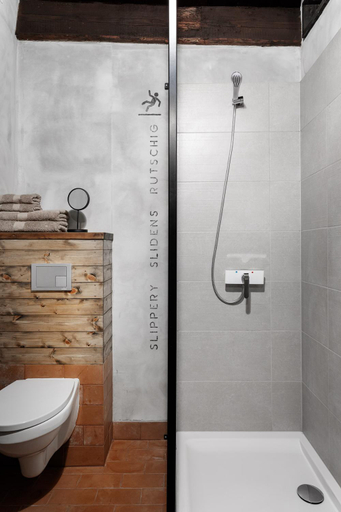 Bathroom 3, Noliktava No 5, Kuldiga