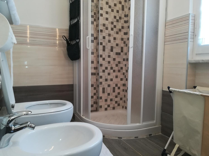 Bedroom 3, Home by the Sea (Rainbow Home), La Spezia