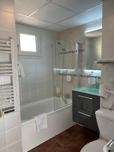 Bathroom 4, Adonis Arc Hotel Aix, Bouches-du-Rhône