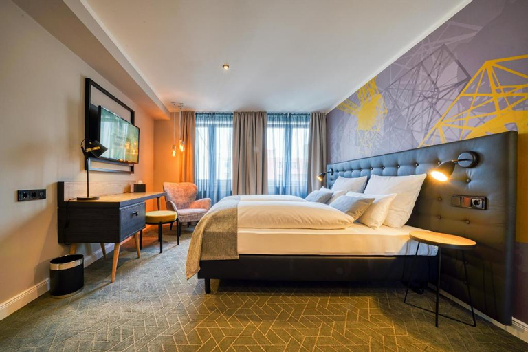 Bedroom 8