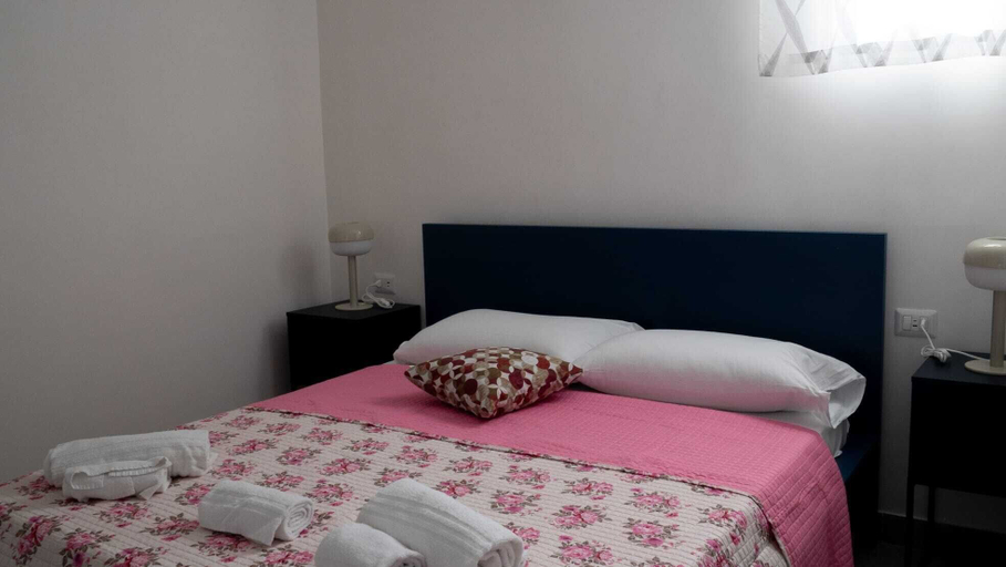 Bedroom 3, Vesuvio Home Capodichino Blue, Napoli