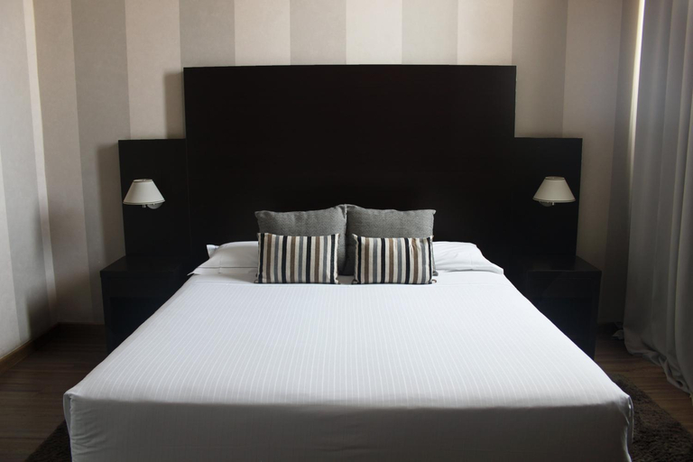Bedroom 25