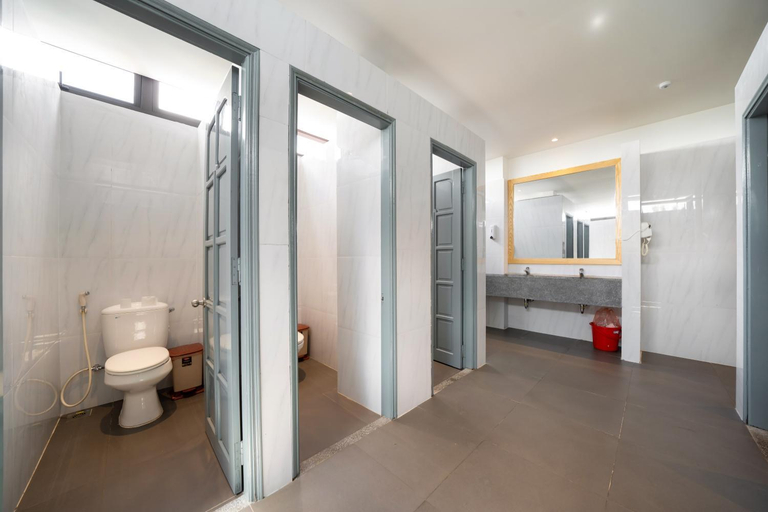 Bathroom 3, Bed Station Hostel & Pool Bar Hoi An " Former Sunflower", Da Nang