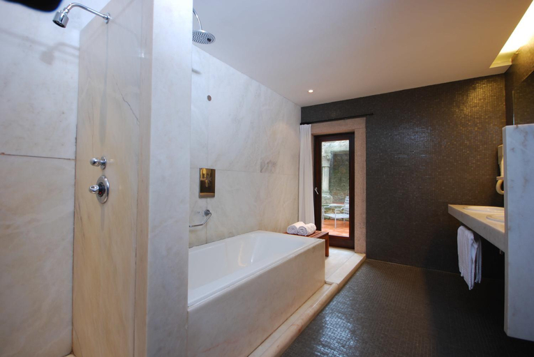 Bathroom 8