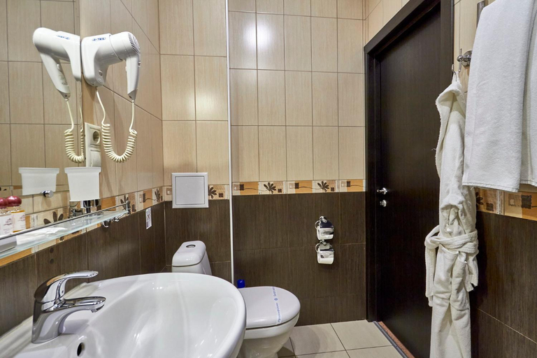 Bathroom 2, Pioneer Luxe Hotel, Saratovskiy rayon