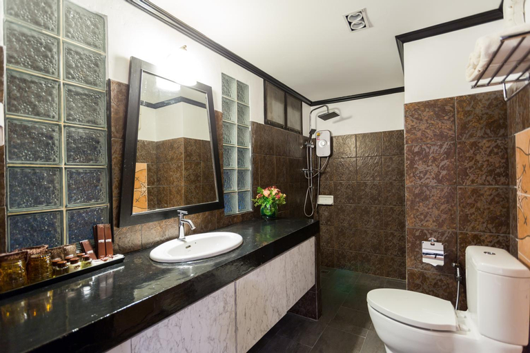 Bathroom 5